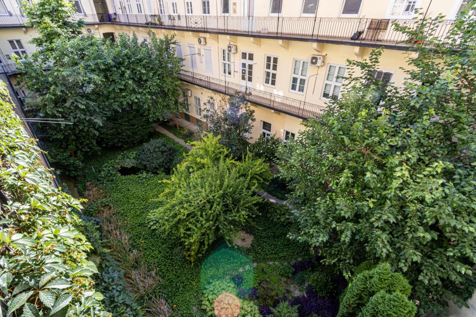 Oasis Apartment On The Broadway With Ac Budapest Extérieur photo